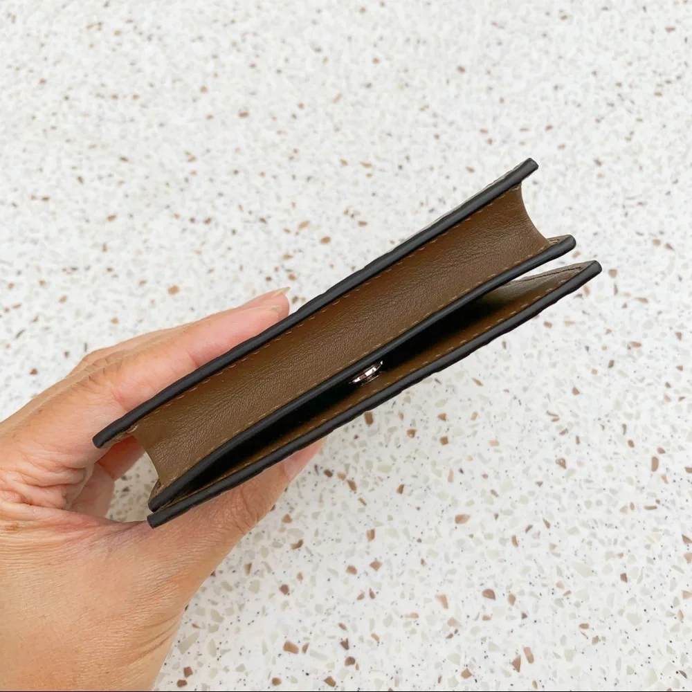 NWT Authentic Gucci Leather Flap Cover Mini Wallet​ Mocha